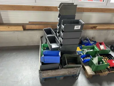 Posten Kunststofflagersichtkästen – kavel bij Lueders & Partner, Crailsheim