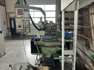 Universal-Werkzeugfräsmaschine – kavel bij Lueders & Partner, Crailsheim