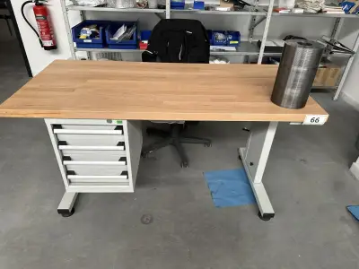 Werktafel – kavel bij Lueders & Partner, Crailsheim