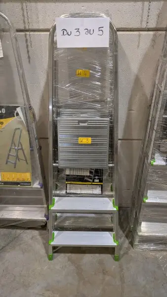 Een aluminium trapje met 3 treden – kavel bij Auctionline, Anderlecht
