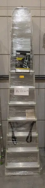 Een aluminium ladder met 8 treden – kavel bij Auctionline, Anderlecht