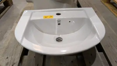 Een wastafel van wit porselein HOME DECOR – kavel bij Auctionline, Anderlecht