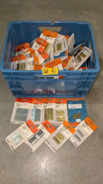 Een set diverse meubelscharnieren – kavel bij Auctionline, Anderlecht