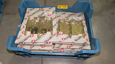 Een partij koperen deurscharnieren – kavel bij Auctionline, Anderlecht