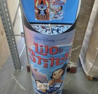 1x Display met posters Lilo&Stitch – kavel bij Belga Veilingen, Poppel