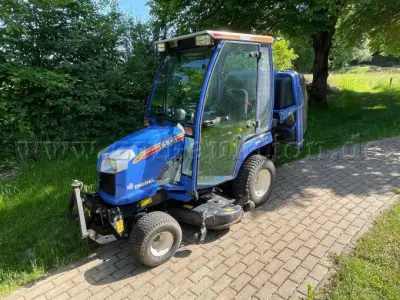 1 ISEKI TXG 237 A Kompakttraktor inkl. Mähwerk und Grasaufnahme – kavel bij Zoll-Auktion, Romrod