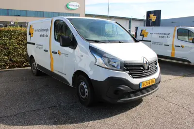 Renault Traffic type L variant 4FL0 diesel euro 5 met kenteken VP-843-N. Datum eerste toelating 26 juni 2015 – kavel bij HNVI, 's-Hertogenbosch
