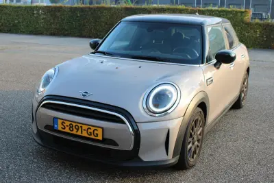 Mini Cooper Camden Edition 1.5 benzine automaat met kenteken S-891-GG. Datum eerste toelating 18-1-2023 – kavel bij HNVI, 's-Hertogenbosch