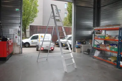Aluminium trap SOLIDE met negen treden en bordes – kavel bij HNVI, 's-Hertogenbosch