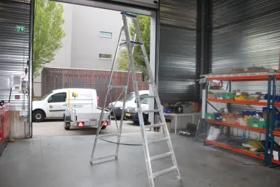 Aluminium trap ASC met negen treden en bordes – kavel bij HNVI, 's-Hertogenbosch