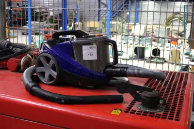 Stofzuiger PHILIPS Powerpro Expert. Steel en voet ontbreken – kavel bij HNVI, 's-Hertogenbosch