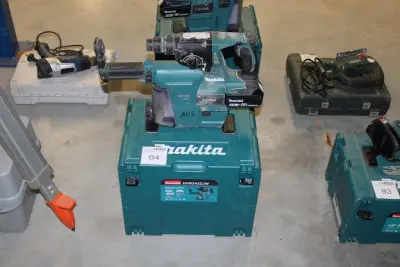 Accu boorhamer MAKITA DHR242 met HEPA DX01 afzuiger met accu en kunststoffen koffer – kavel bij HNVI, 's-Hertogenbosch