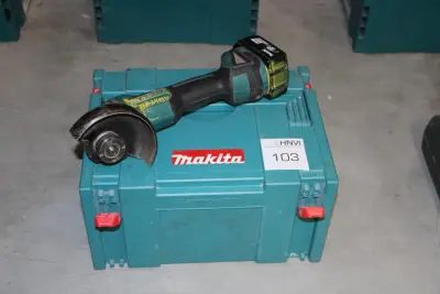 Accu haakse slijper MAKITA DGA504 met accu en kunststoffen koffer – kavel bij HNVI, 's-Hertogenbosch