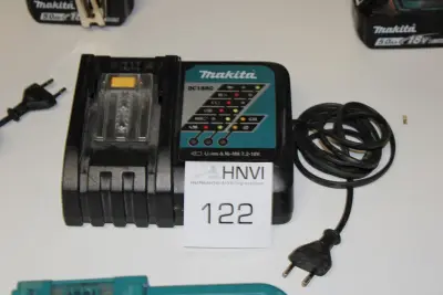 Acculader MAKITA DC18RC – kavel bij HNVI, 's-Hertogenbosch
