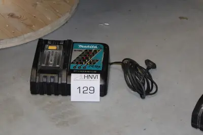 Acculader MAKITA DC18RC – kavel bij HNVI, 's-Hertogenbosch