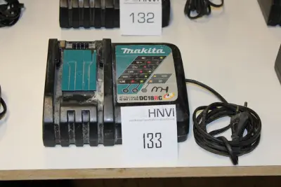 Acculader MAKITA DC18RC – kavel bij HNVI, 's-Hertogenbosch