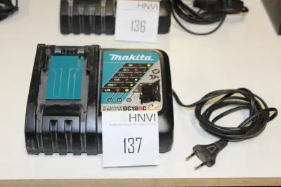 Acculader MAKITA DC18RC – kavel bij HNVI, 's-Hertogenbosch
