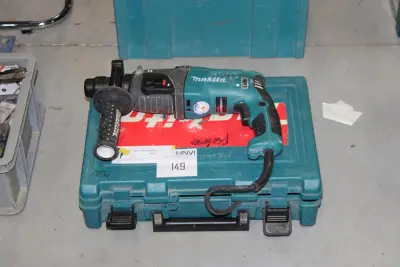 Schroefboormachine MAKITA HR2460 met kunststoffen koffer – kavel bij HNVI, 's-Hertogenbosch