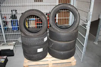 Zomerbandenset BRIDGESTONE met bandenmaat 225/55/R19 99V met goed profiel – kavel bij HNVI, 's-Hertogenbosch