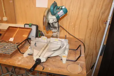 Verstek/Afkortzaag MAKITA LS1013 – kavel bij HNVI, 's-Hertogenbosch
