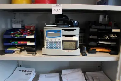 Kantoormaterialen w.o. brievenbakken, schrijfgerei, nietmachines en perforator – kavel bij HNVI, 's-Hertogenbosch