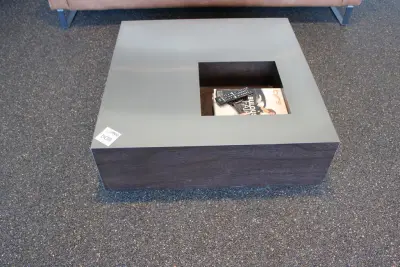 Design salontafel, afm. 90 x 90 x 29 cm – kavel bij HNVI, 's-Hertogenbosch