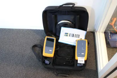 Netwerkkabeltestset FLUKE DSX5000 Versiv in koffer – kavel bij HNVI, 's-Hertogenbosch