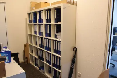 Vakkenkast IKEA afmeting 184 x 39 x 184 cm. Exclusief inhoud – kavel bij HNVI, 's-Hertogenbosch