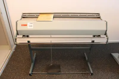 Manuele vouwmachine OCE 931 – kavel bij HNVI, 's-Hertogenbosch