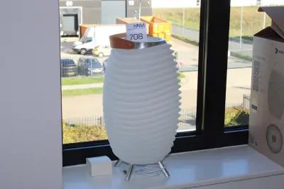 Draadloze speakerlamp KOODUU met wijnkoelerfunctie hoogte 40 cm – kavel bij HNVI, 's-Hertogenbosch