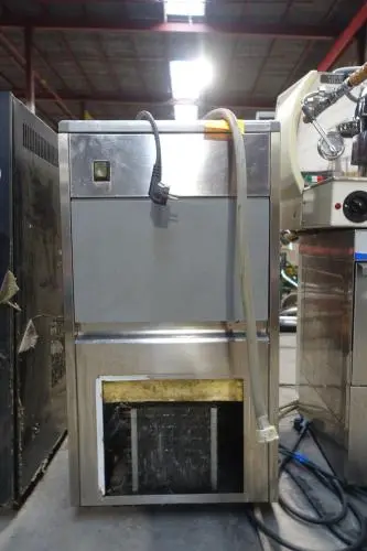 Inox ijsblokmachine Gestorex – kavel bij Openbare Verkopen, Wielsbeke