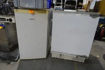 Koelkast Exquisit + inbouw diepvries Whirlpool – kavel bij Openbare Verkopen, Wielsbeke