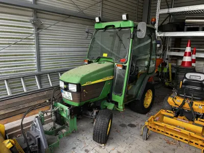 Zugmaschine/ Ackerschlepper 4 x 4 John Deere 4010 – kavel bij NetBid, Hamburg