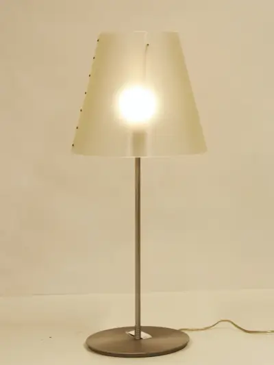 Macrolux tafellamp model Prince Tavolo – kavel bij De Kringwinkel, Antwerpen