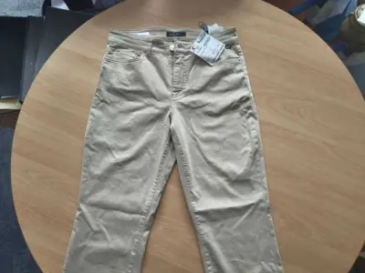 1 Hose, Marke MarcCain, Größe 40, beige – kavel bij Zoll-Auktion, Isernhagen