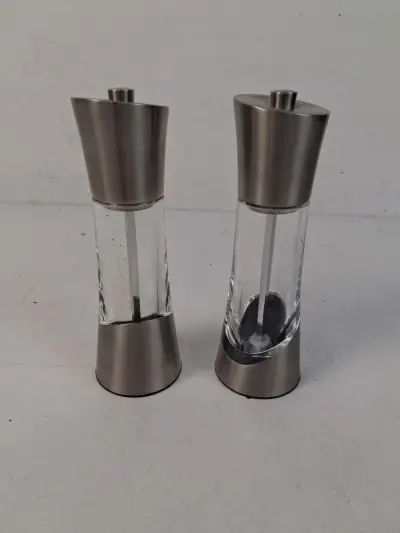 TableCraft Salt & Pepper Mill Set – kavel bij De Kringwinkel, Oostkamp