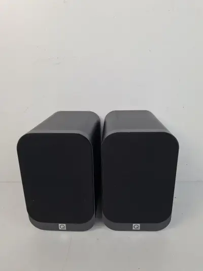 Schitterende Q Acoustics 3010i Compacte Boekenplank Luidsprekers (Paar) – Carbon Black – kavel bij De Kringwinkel, Waardamme