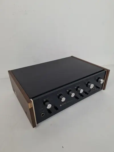 Prachtige Vintage Sansui AU-505 Solid-State Stereo Versterker – Klassieke High-End Audio! – kavel bij De Kringwinkel, Waardamme