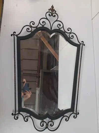 Vintage smeedijzeren wandspiegel – kavel bij De Kringwinkel, Waardamme