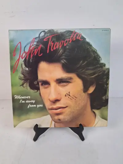 LP: "Whenever I'm Away From You" van John Travolta – kavel bij De Kringwinkel, Waardamme
