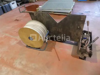 Handmatige bandmachine – kavel bij Auctelia, Éghezée