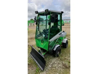 1 Egholm 2100 Geräteträger mit diversen Anbaugeräten – kavel bij Zoll-Auktion, Norderstedt
