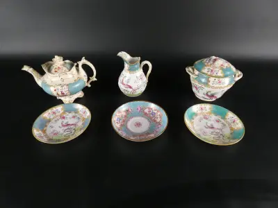 Decoratieve 6-delige porseleinen theeset in Engelse stijl – kavel bij De Kringwinkel, Heverlee