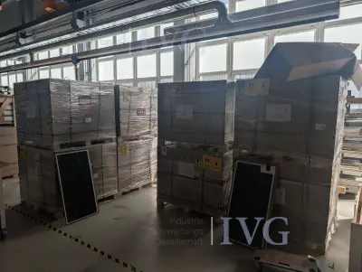 Bestand Solarmodule OPES SOLUTIONS SON0900A, SON0900B – kavel bij IVG, München