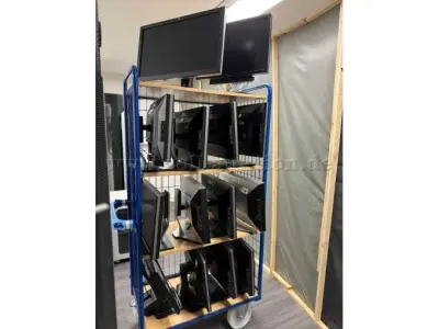 12 diverse Monitore von Dell, LG, HP 24-Zoll – kavel bij Zoll-Auktion, Bonn