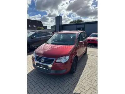 1 VW Touran 1.6 Trendline – kavel bij Zoll-Auktion, Esens