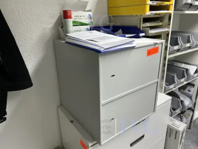 Tresor (weiß) – kavel bij IVG, Bielefeld