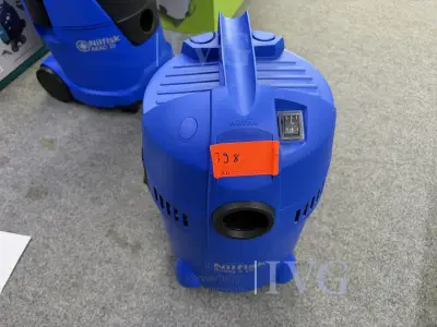 Industriesauger NILFISK Buddy II 10 – kavel bij IVG, Bielefeld