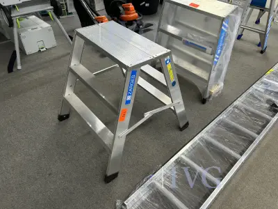 Alu-Stehleiter ZARGES Z500 – kavel bij IVG, Bielefeld
