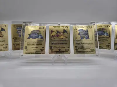 3x Metalen Venusaur, Charizard en Blastoise (Base Set) Pokémon kaarten in acryl display – kavel bij Onlineveilingmeester, Groningen